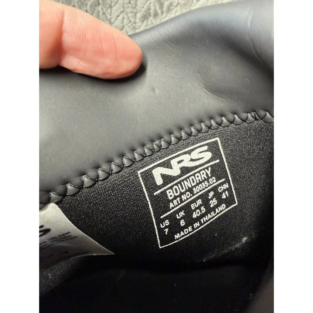 NRS Boundary Boots 7 Black Excellent Waterproof Neoprene Paddling 30035.02